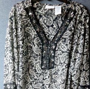 White Stag Ladies Paisley Shirt Long Size 18/20 Black And White A1